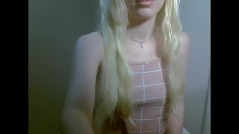 DitaMilton online show from 12.05.25