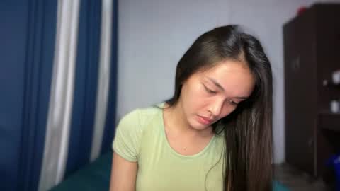 Snapshot of divina_graciaxx chatting on 07.15.26 DIVINA online show from 07.15.26