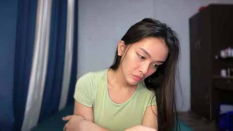 Snapshot of divina_graciaxx chatting on 07.17.26 DIVINA online show from 07.17.26