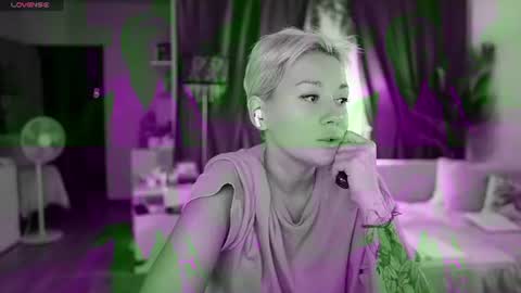 Miss Kim online show from 07.15.26