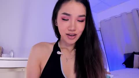 AKITA MEW MEW Follow  online show from 11.25.25