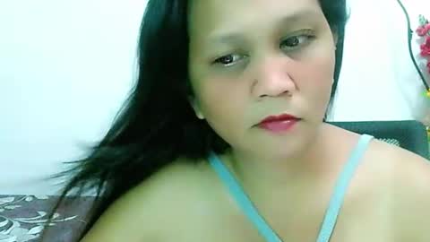 Snapshot of divinegrace10 chatting on 01.04.25     Divine Grace Close To Your Hear online show from 01.04.25