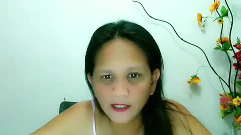 Snapshot of divinegrace10 chatting on 01.31.25     Divine Grace Close To Your Hear online show from 01.31.25