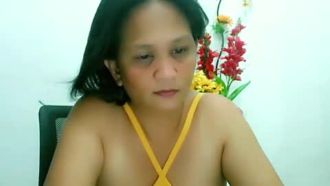 Snapshot of divinegrace10 chatting on 03.06.25     Divine Grace Close To Your Hear online show from 03.06.25