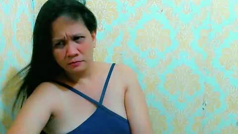 Snapshot of divinegrace10 chatting on 11.01.25 Divine Grace Close To Your Hear online show from 11.01.25