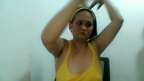 Snapshot of divinegrace10 chatting on 11.21.25 Divine Grace Close To Your Hear online show from 11.21.25