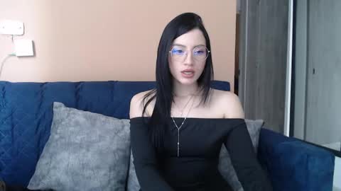 Snapshot of divineisis chatting on 05.25.26 Hera online show from 05.25.26