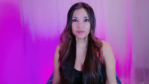 Snapshot of divinelynn chatting on 02.01.25 DivineLynn online show from 02.01.25