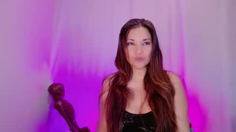 Snapshot of divinelynn chatting on 02.16.25 DivineLynn online show from 02.16.25