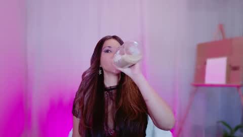 Snapshot of divinelynn chatting on 02.22.25 DivineLynn online show from 02.22.25