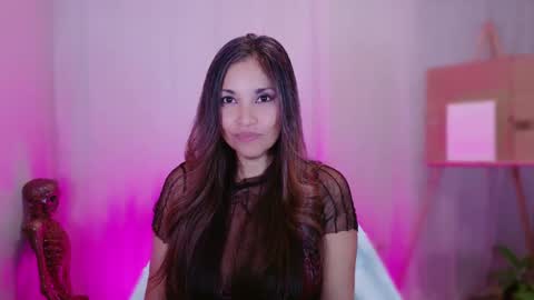 Snapshot of divinelynn chatting on 02.22.25 DivineLynn online show from 02.22.25