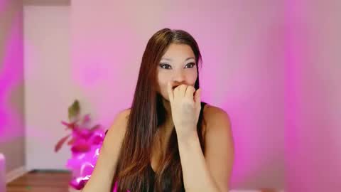 Snapshot of divinelynn chatting on 02.23.26 DivineLynn online show from 02.23.26