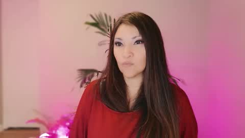 Snapshot of divinelynn chatting on 04.05.26 DivineLynn online show from 04.05.26