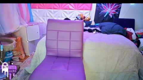 Jade Divyne online show from 12.16.24