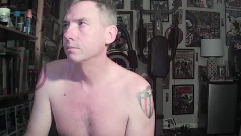 Snapshot of dix_handley_50 chatting on 04.19.26 dix_handley_50 online show from 04.19.26
