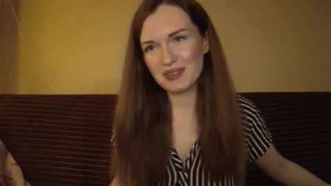 Snapshot of dixiemiller chatting on 01.11.25 Dixiemiller online show from 01.11.25