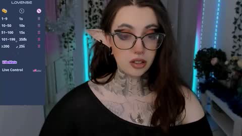 dixipixi_ online show from 12.20.25