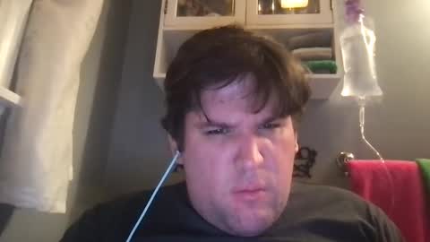 Snapshot of dj_stud chatting on 12.01.25 dj_stud online show from 12.01.25