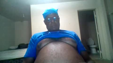 djbignuttsbrownass24 online show from 10.04.25