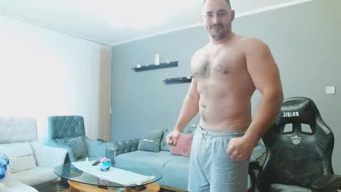 STR8 BOYv online show from 10.26.25