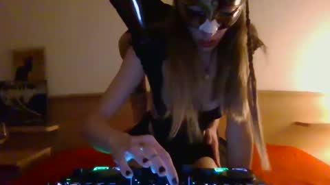 Djsmissb online show from 02.16.25