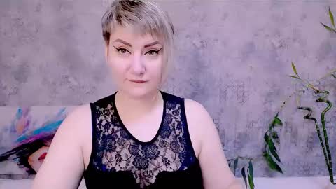 djullia online show from 10.25.25