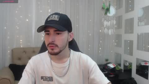 Snapshot of dmitrisanders1 chatting on 12.28.24 Maybe in pvt online show from 12.28.24