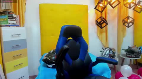 Snapshot of dmitrisanders1 chatting on 02.16.25 Maybe in pvt online show from 02.16.25