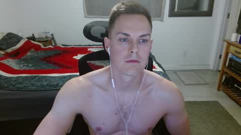 Snapshot of dmoney212 chatting on 10.25.25 dmoney212 online show from 10.25.25