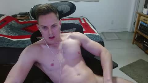 Snapshot of dmoney212 chatting on 12.18.25 dmoney212 online show from 12.18.25