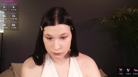 Mia online show from 04.16.26