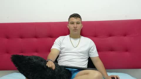  01 online show from 05.19.26