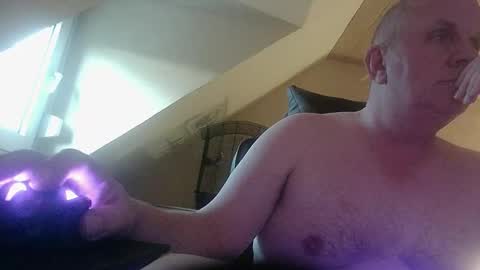 Snapshot of doggy2629 chatting on 11.17.25 doggy2629 online show from 11.17.25