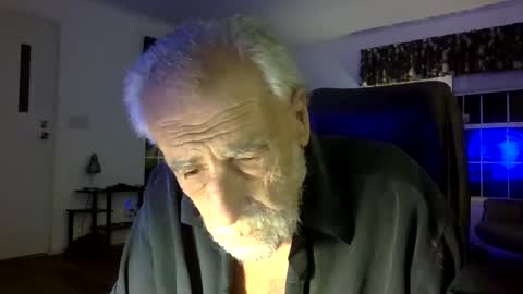 Snapshot of dogluc7 chatting on 12.06.24 dogluc7 online show from 12.06.24