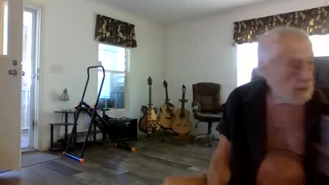 Snapshot of dogluc7 chatting on 02.03.25 dogluc7 online show from 02.03.25