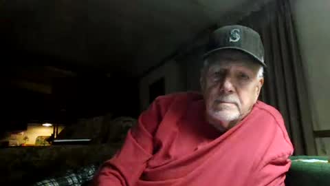 Snapshot of doingmyself69 chatting on 11.27.25 doingmyself69 online show from 11.27.25