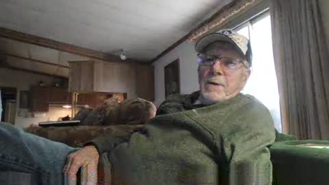 Snapshot of doingmyself69 chatting on 02.25.26 doingmyself69 online show from 02.25.26