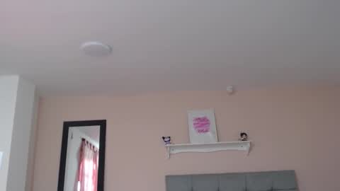 Snapshot of dolce_horny chatting on 11.27.25 Dolce online show from 11.27.25