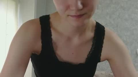 Snapshot of dolcezza_ chatting on 06.23.26 dolcezza_ online show from 06.23.26