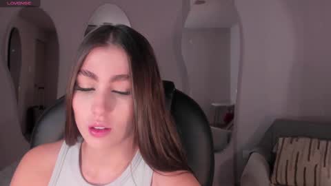 Dolcie  online show from 02.16.25