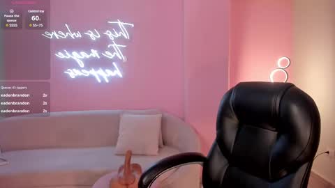 Dolcie  online show from 02.28.25