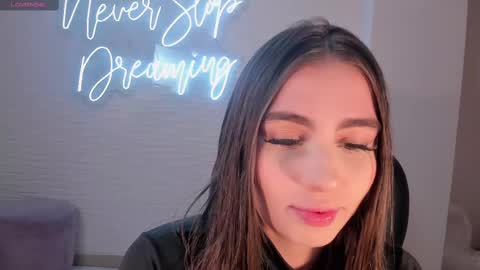 Dolcie  online show from 03.04.25