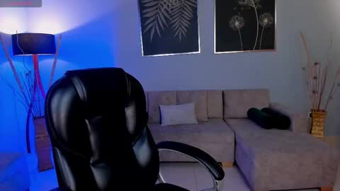 Dolcie  online show from 01.14.26