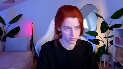 Snapshot of doll_lesli chatting on 11.12.25 Your doll Lesli online show from 11.12.25