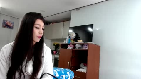 Catherine XXX online show from 10.16.25