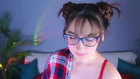 Tessa online show from 10.17.25