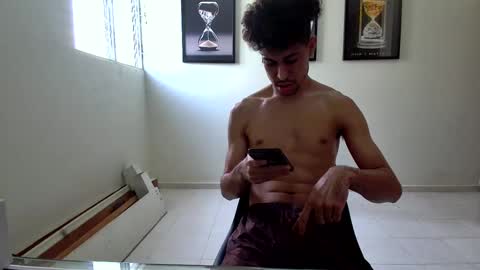 Snapshot of dollarhot30 chatting on 01.25.25 DollarHot30 online show from 01.25.25