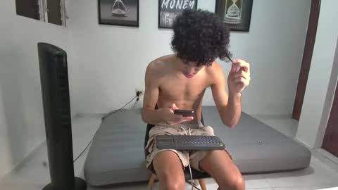 Snapshot of dollarhot30 chatting on 10.30.25 DollarHot30 online show from 10.30.25