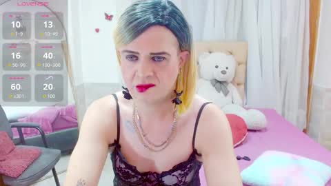 ilona online show from 12.18.25