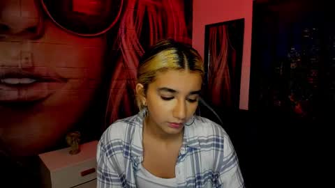 Dolly pocket online show from 02.11.26